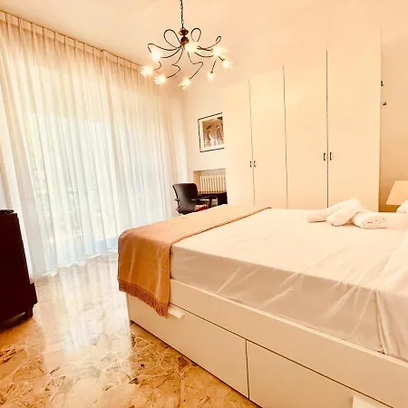 Anna&odo Charme , Garage,wi-fi,air Condition דירה רימיני