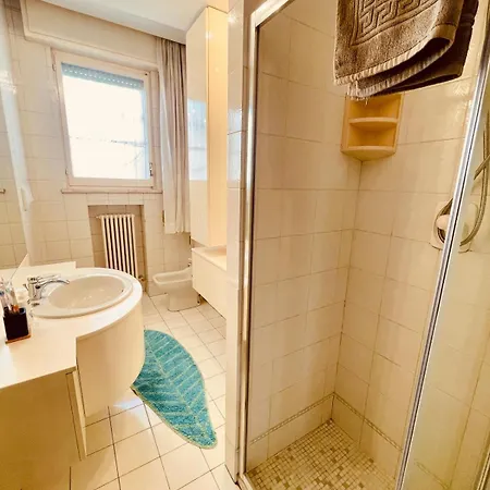 Anna&odo Charme , Garage,wi-fi,air Condition רימיני