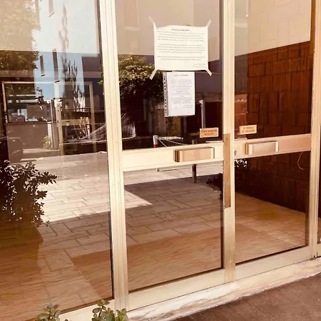 Anna&odo Charme , Garage,wi-fi,air Condition Rimini