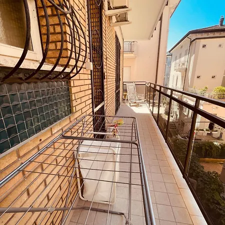 Anna&odo Charme , Garage,wi-fi,air Condition רימיני